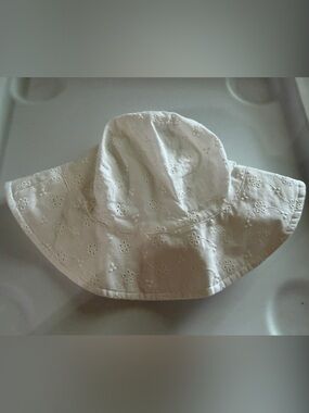 Carter's White Eyelet Sun Hat